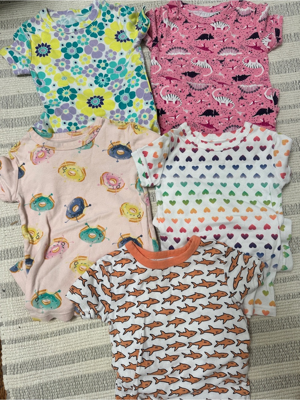 GAP Colorful Mixed 5 Bundle Pajamas Floral, Dino, Donut, Hearts & Sharks Sz 4
